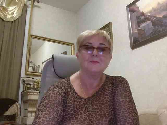 KarinkaSweet webcam