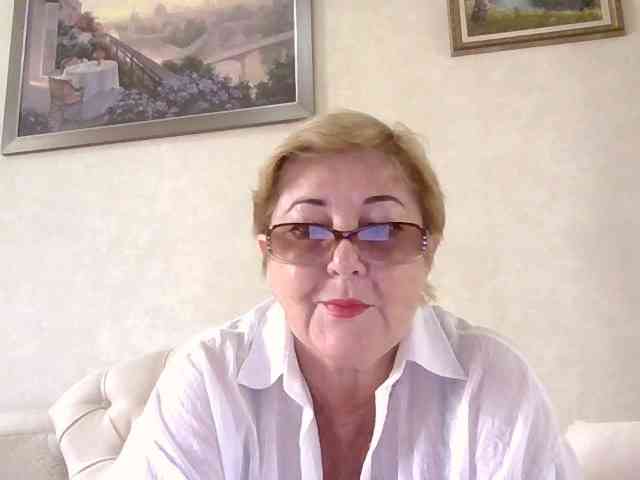 KarinkaSweet webcam