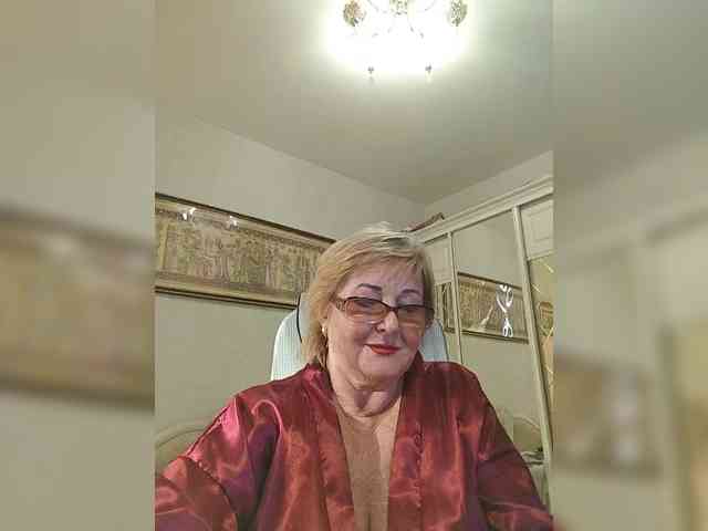 KarinkaSweet webcam