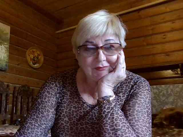 KarinkaSweet webcam