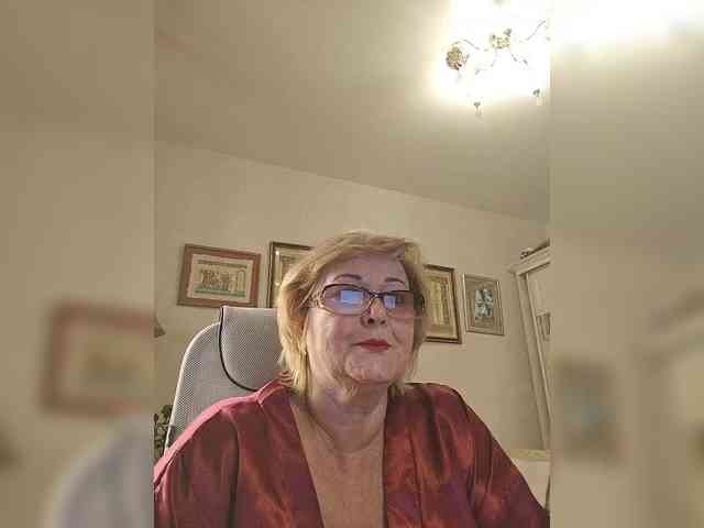 KarinkaSweet webcam