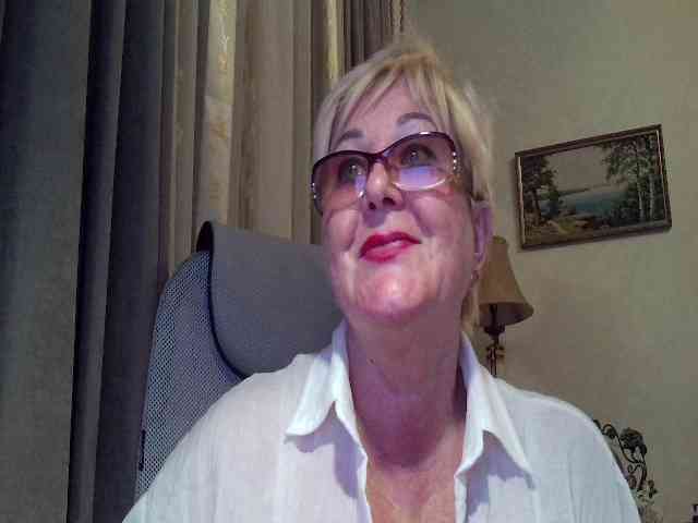 KarinkaSweet webcam