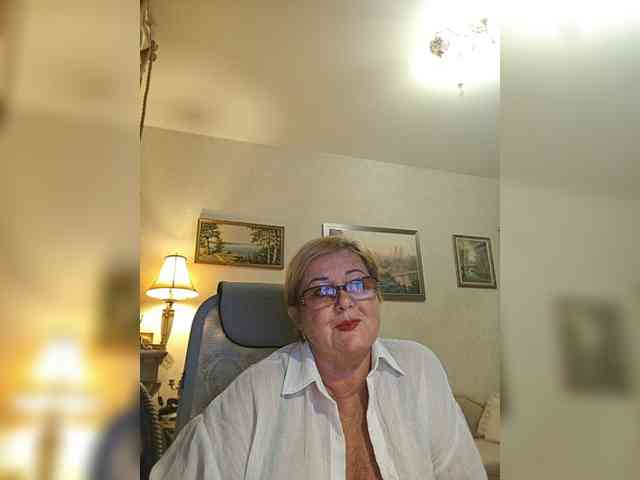 KarinkaSweet webcam