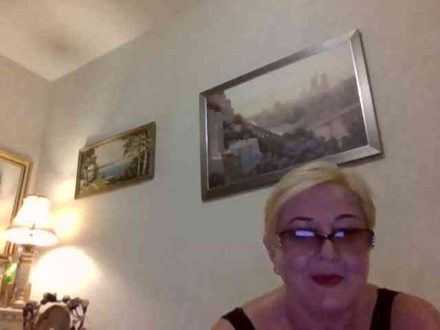 KarinkaSweet webcam