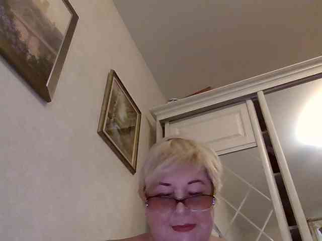 KarinkaSweet webcam