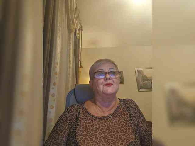 KarinkaSweet webcam