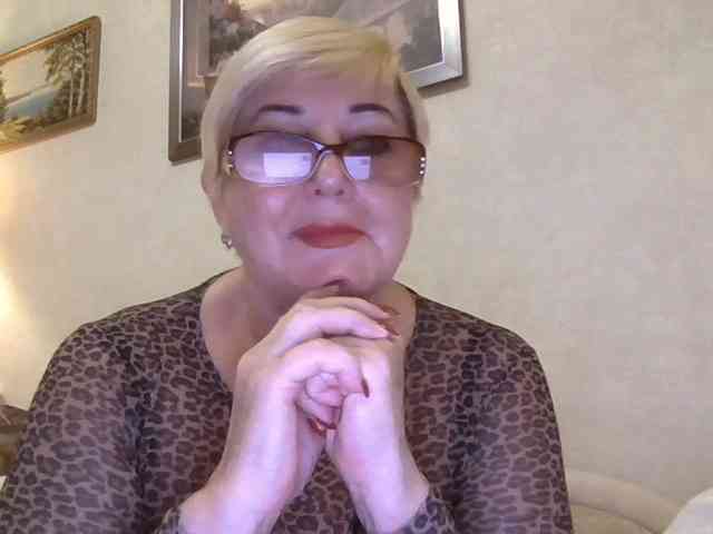 KarinkaSweet webcam