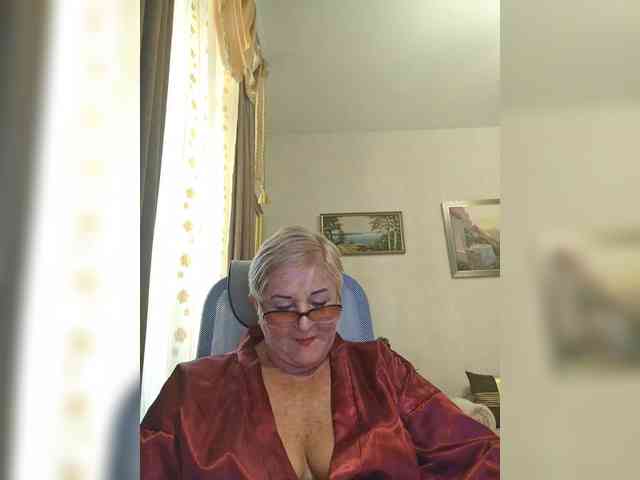 KarinkaSweet webcam