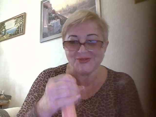 KarinkaSweet webcam