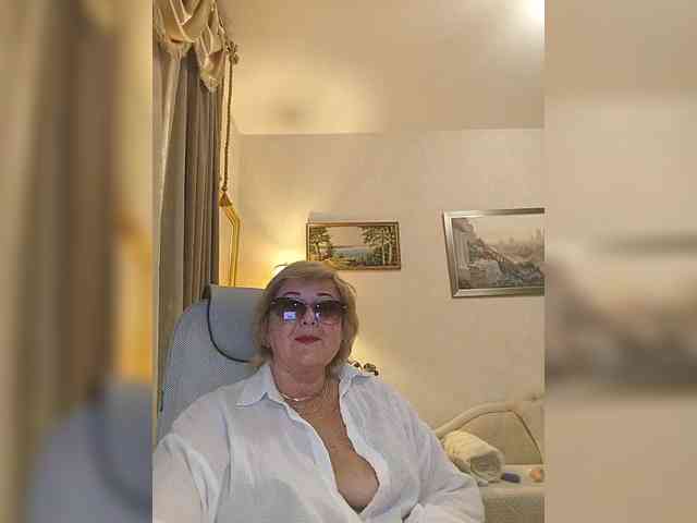 KarinkaSweet webcam