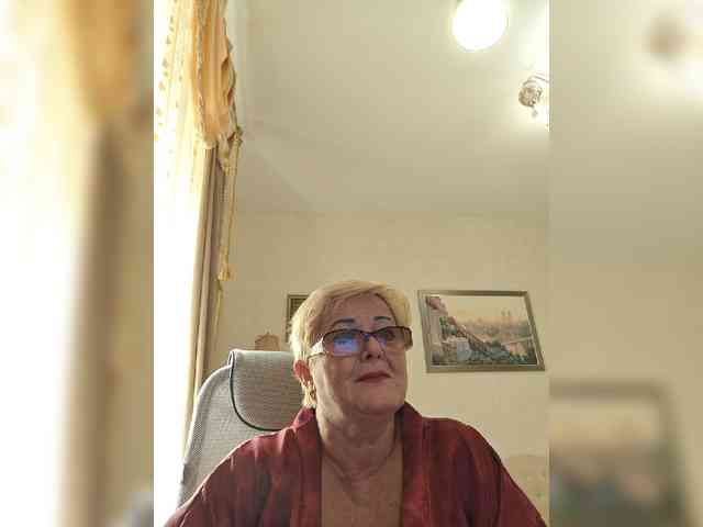 KarinkaSweet webcam