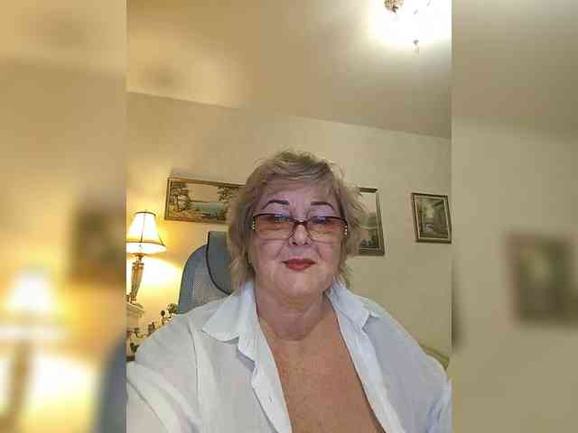 KarinkaSweet webcam