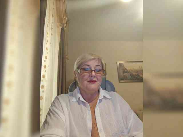 KarinkaSweet webcam