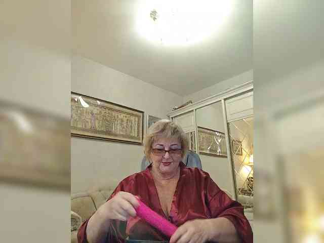 KarinkaSweet webcam