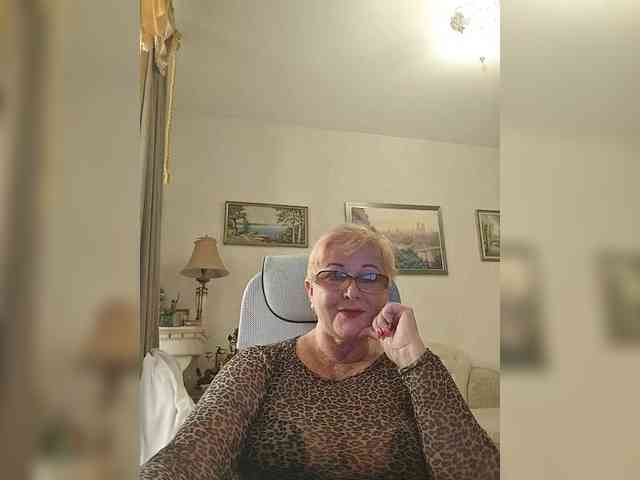 KarinkaSweet webcam