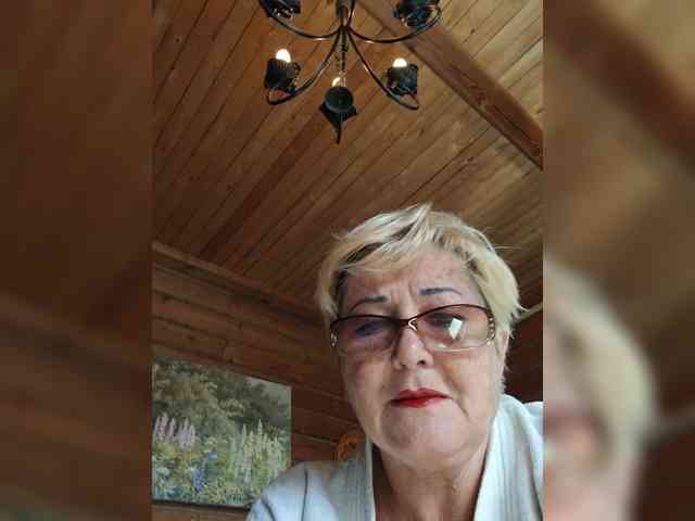 KarinkaSweet webcam