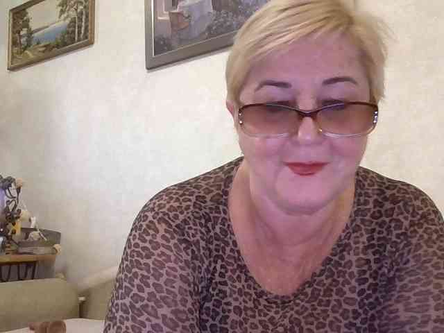 KarinkaSweet webcam