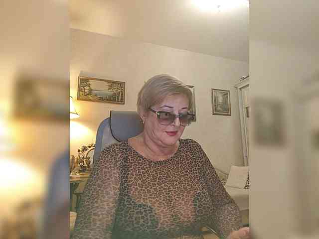 KarinkaSweet webcam