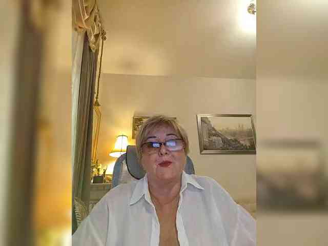 KarinkaSweet webcam