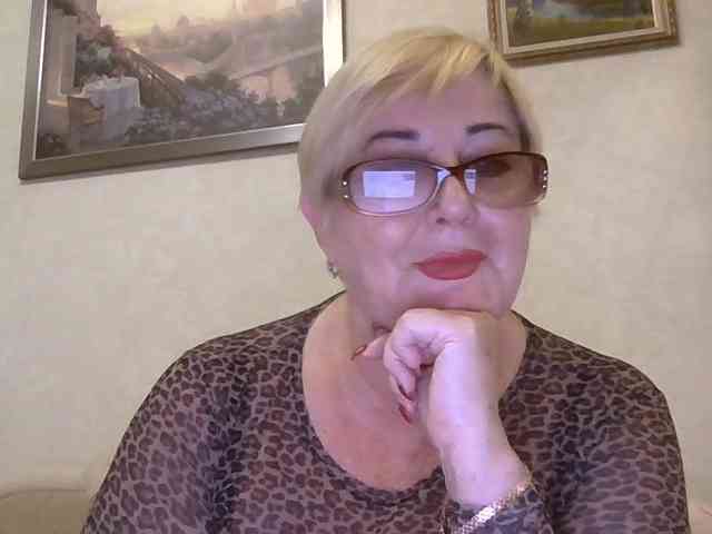 KarinkaSweet webcam
