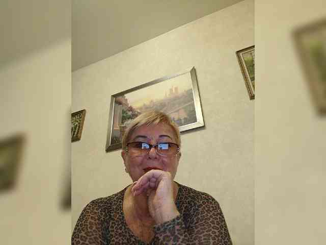 KarinkaSweet webcam