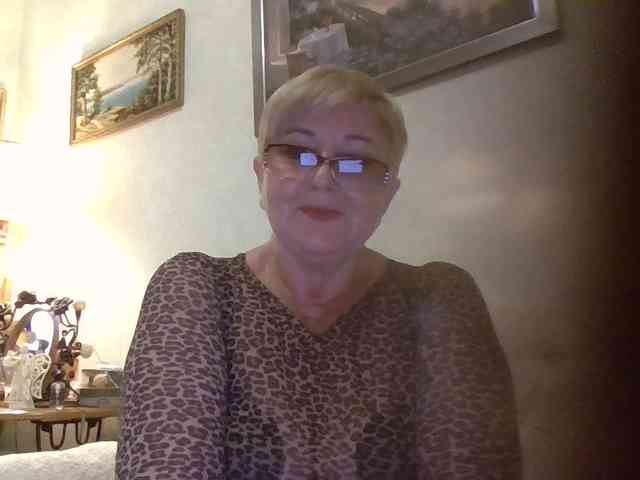 KarinkaSweet webcam