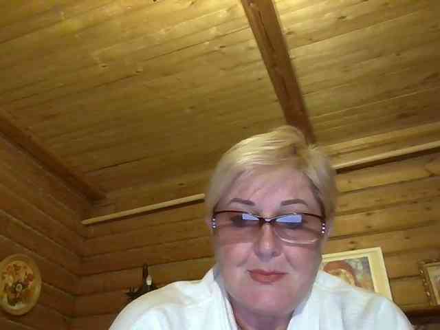 KarinkaSweet webcam