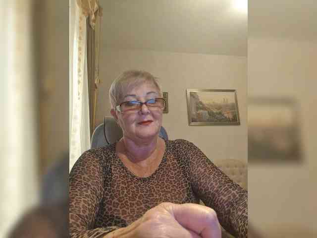 KarinkaSweet webcam