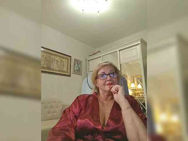 KarinkaSweet webcam