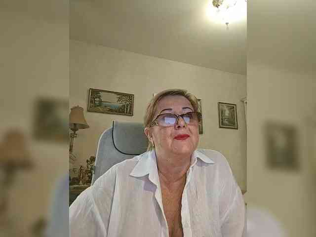 KarinkaSweet webcam