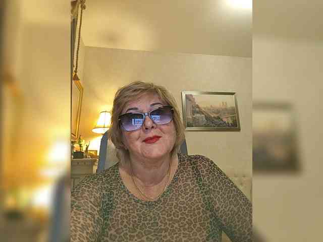 KarinkaSweet webcam