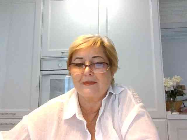 KarinkaSweet webcam
