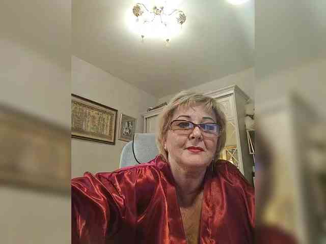 KarinkaSweet webcam