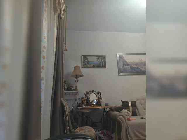 KarinkaSweet webcam