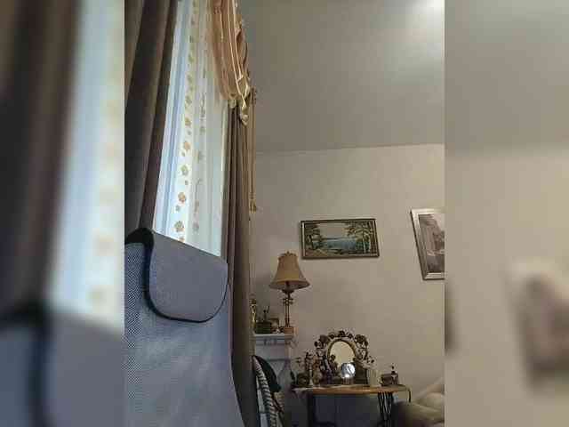 KarinkaSweet webcam