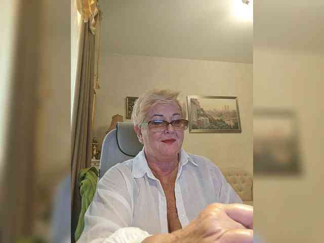 KarinkaSweet webcam