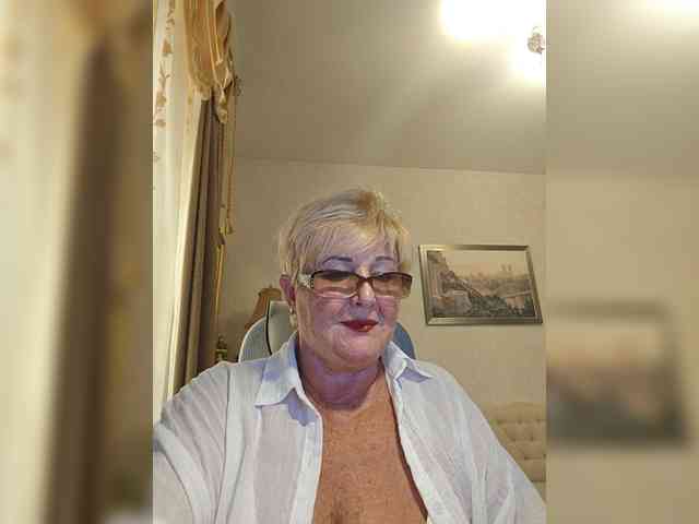 KarinkaSweet webcam