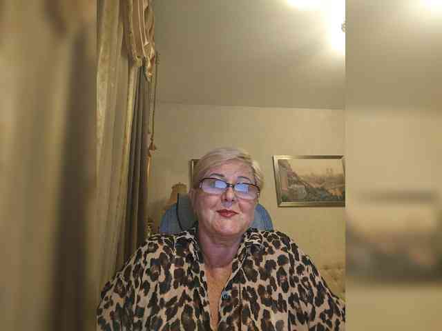 KarinkaSweet webcam