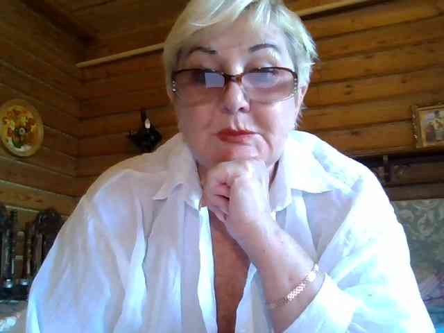 KarinkaSweet webcam