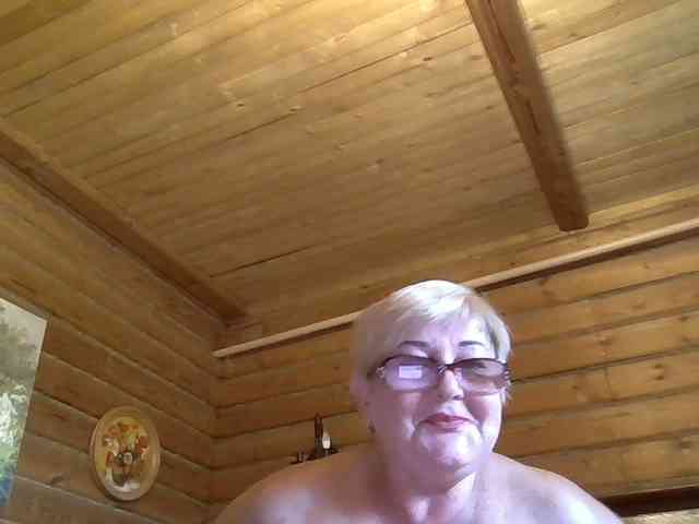 KarinkaSweet webcam