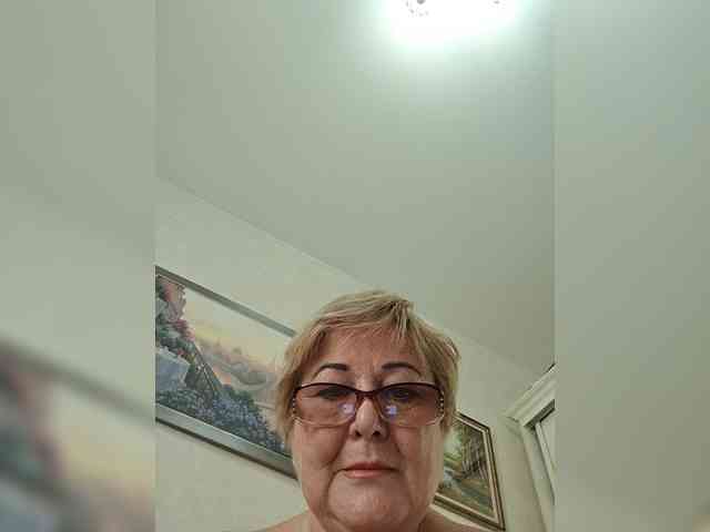 KarinkaSweet webcam