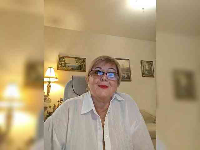 KarinkaSweet webcam