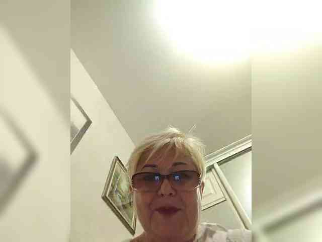 KarinkaSweet webcam
