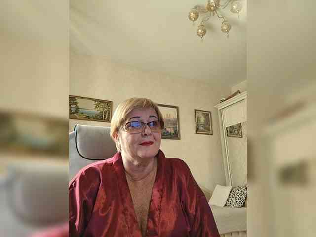 KarinkaSweet webcam