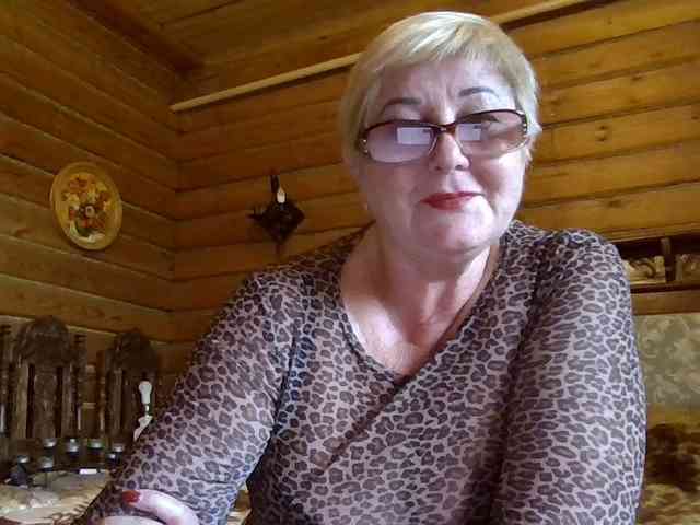 KarinkaSweet live female cam on bongacams