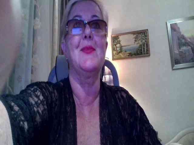 KarinkaSweet webcam