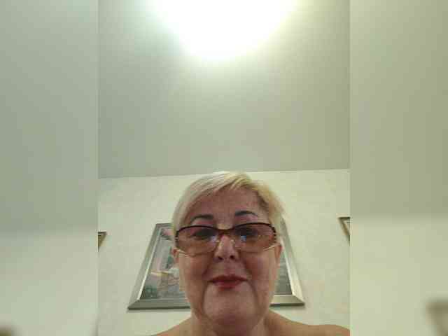 KarinkaSweet webcam