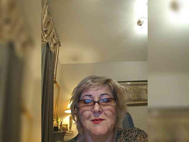 KarinkaSweet webcam