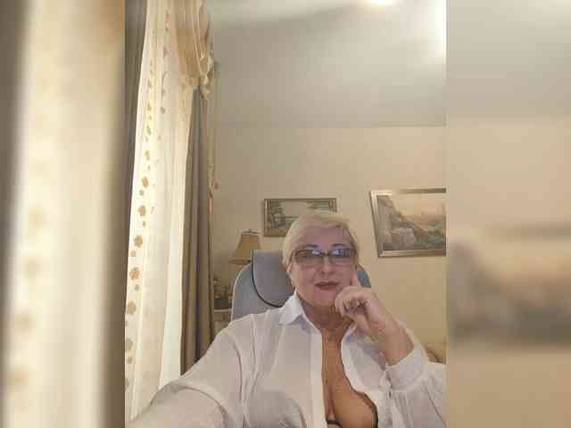KarinkaSweet webcam