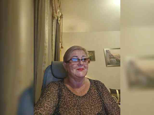 KarinkaSweet webcam